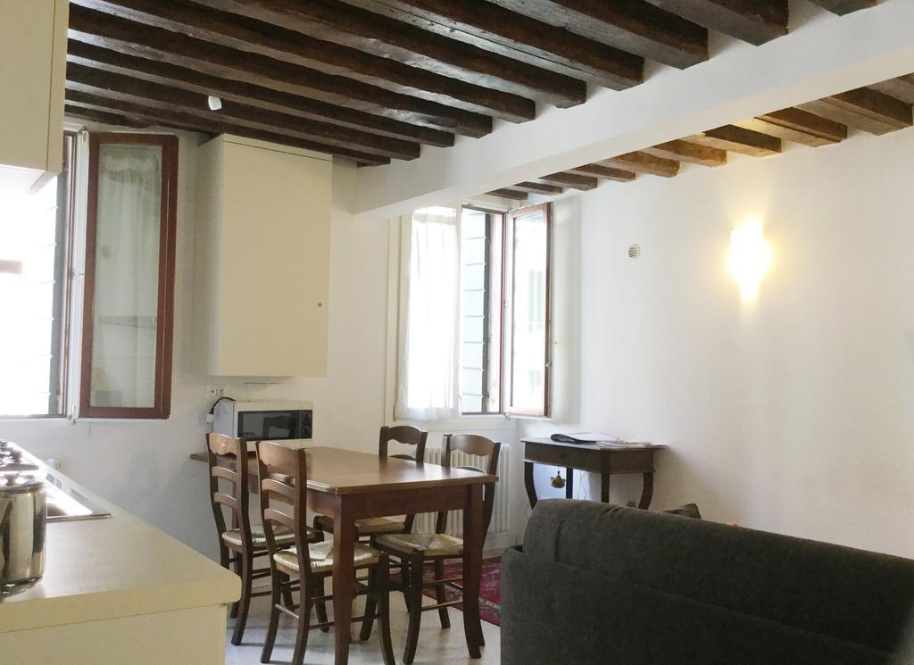 La Coccola Apartment เวนิส ภายนอก รูปภาพ