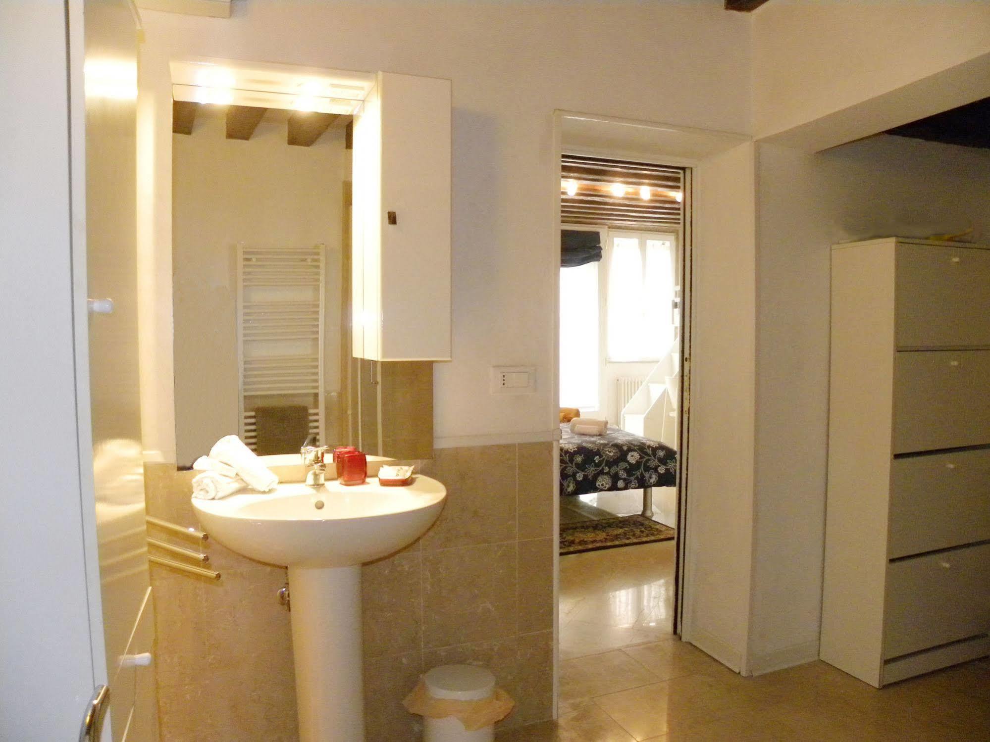 La Coccola Apartment เวนิส ภายนอก รูปภาพ