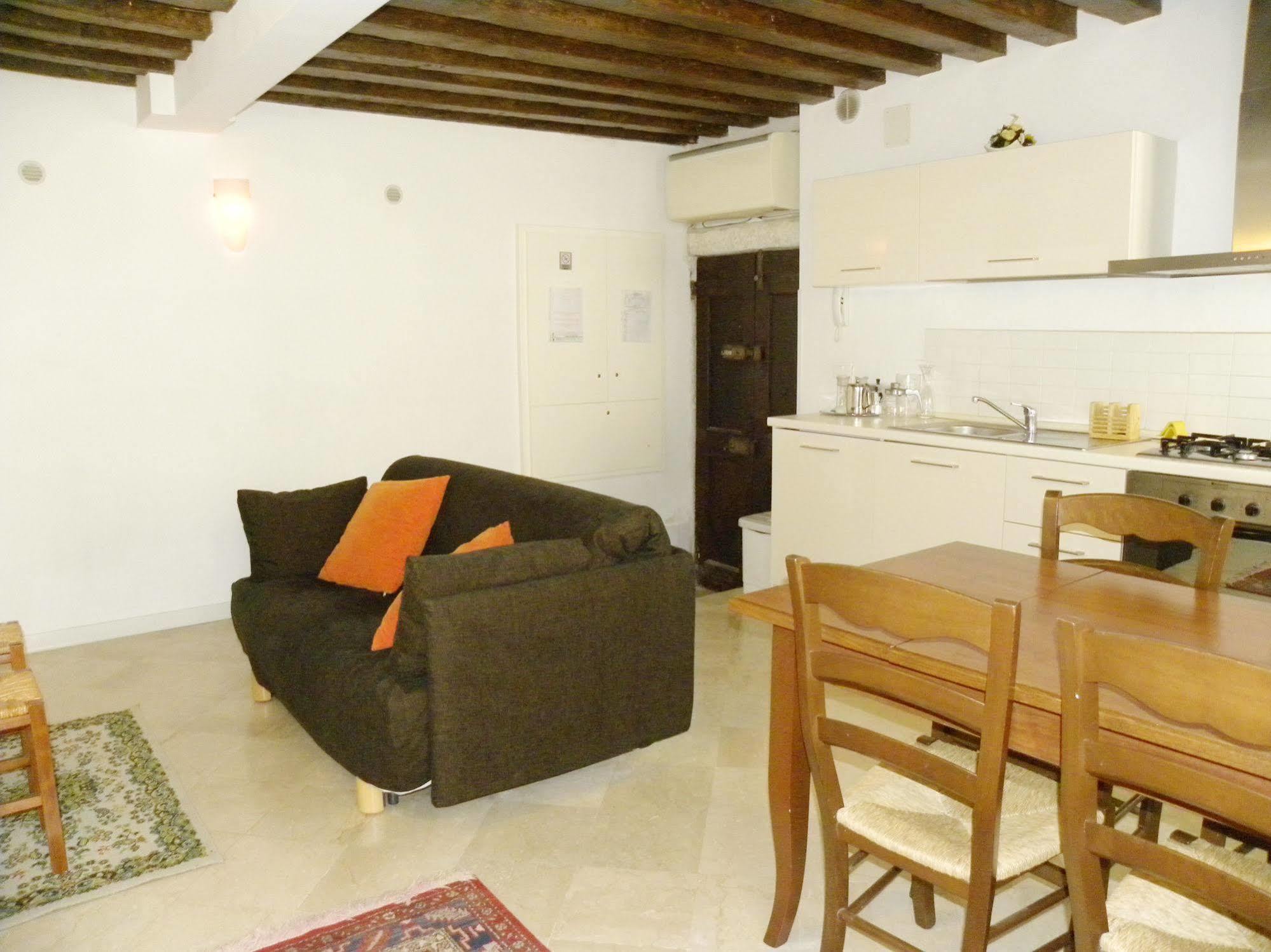 La Coccola Apartment เวนิส ภายนอก รูปภาพ
