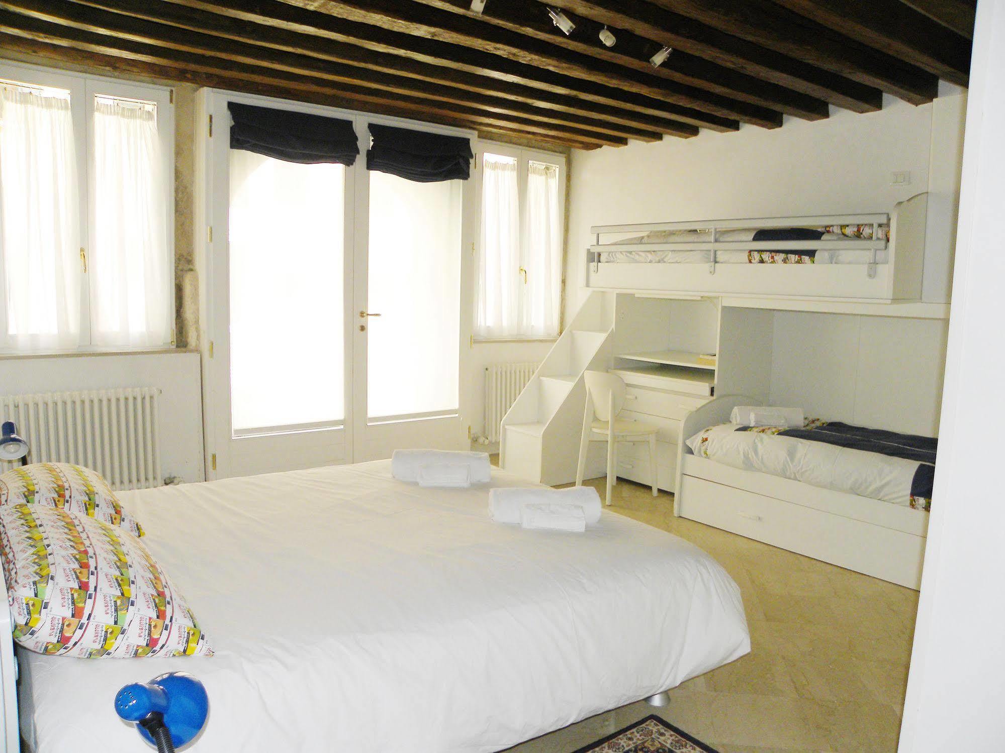 La Coccola Apartment เวนิส ภายนอก รูปภาพ