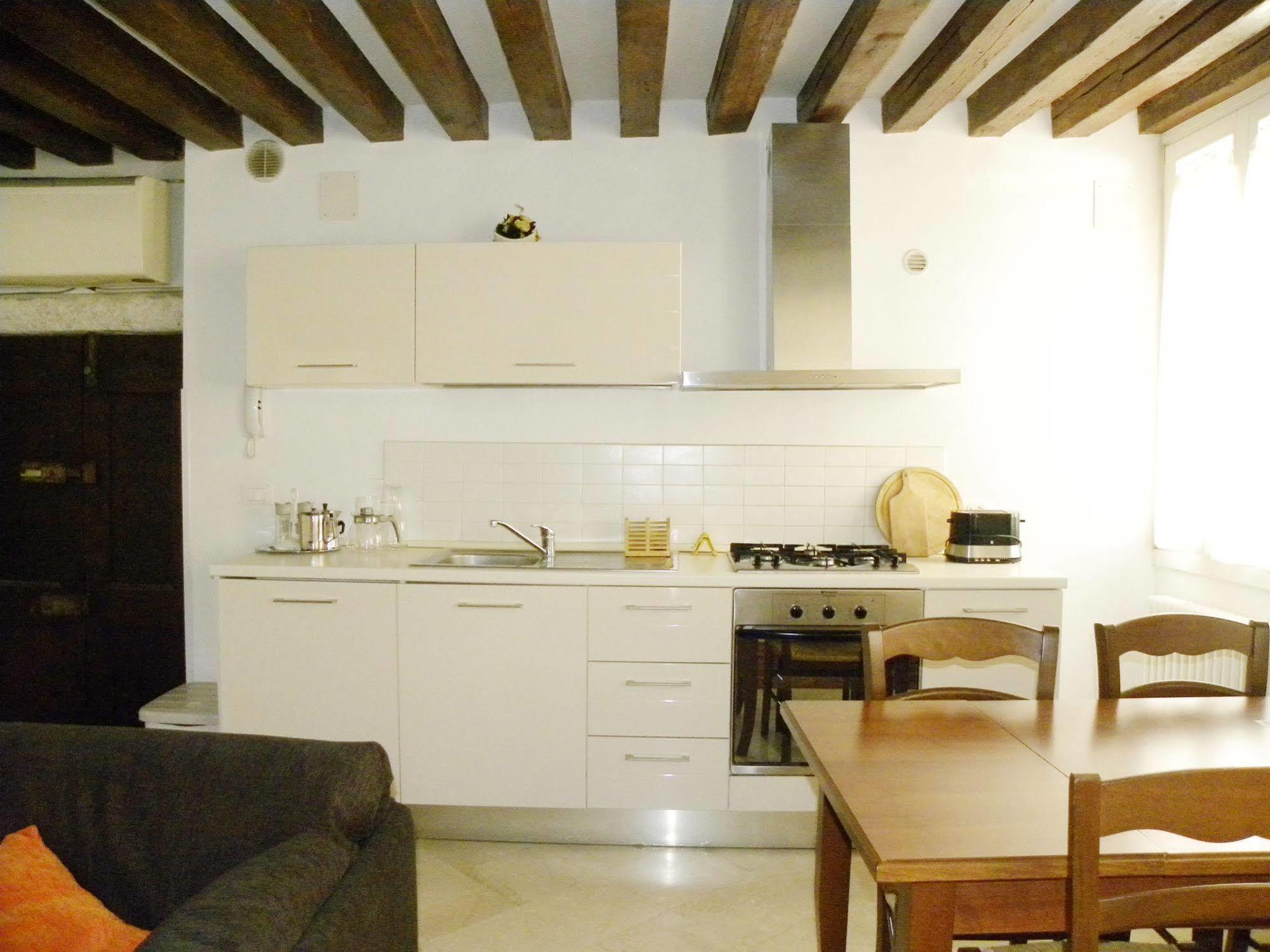 La Coccola Apartment เวนิส ภายนอก รูปภาพ